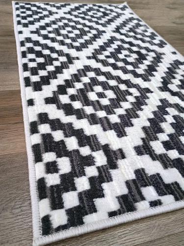 Alfombra Costado Cama Moderna 0,5x0,9 Vs. Modelos Pelo Corto - 0.5 cm, Negro, Pampa, 0.9 cm